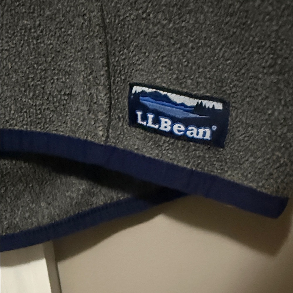 L.L. Bean Women’s Gray Quarter-Zip Fleece Pullover – Size Medium - Picture 3 of 8